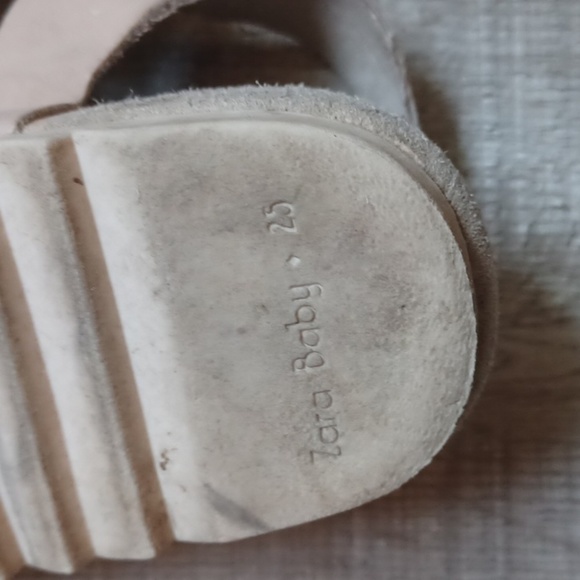 4 for 20$ - Zara baby sandals size 25 💮 - Picture 6 of 8